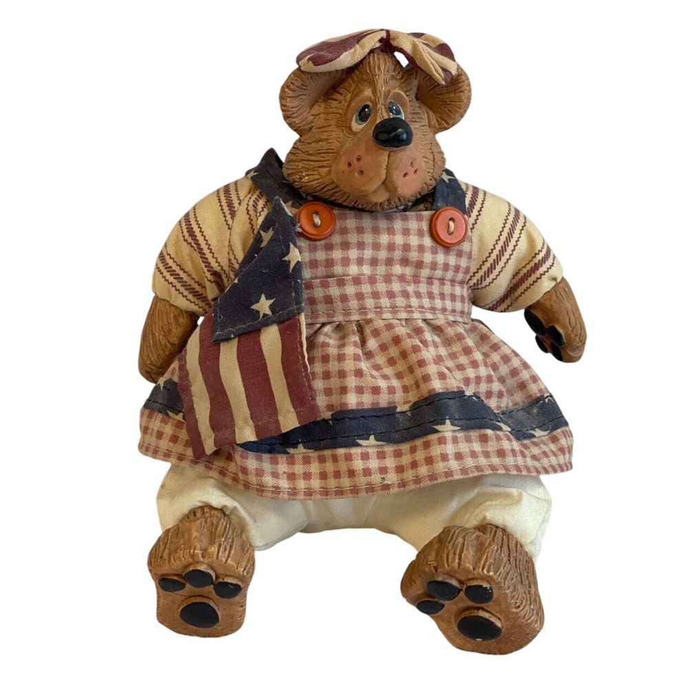 Russ Berrie Americana Patriotic Bear Figurine Decoration Holding American‎ Flag